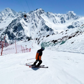 Курорт «Эльбрус» продлил горнолыжный сезон до июля
