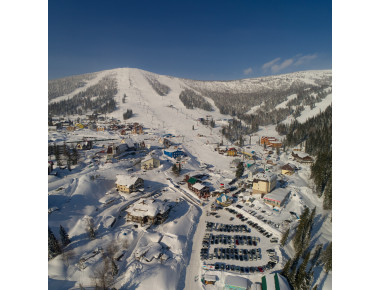 Горнолыжные курорты России демонстрируют рост турпотока в зимний сезон