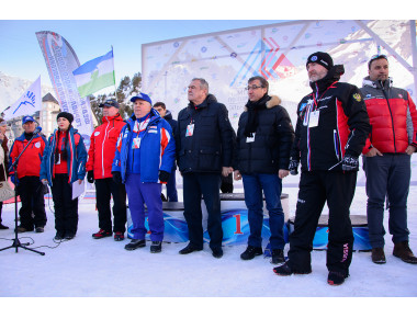 В Приэльбрусье открылся Чемпионат России по горнолыжному спорту