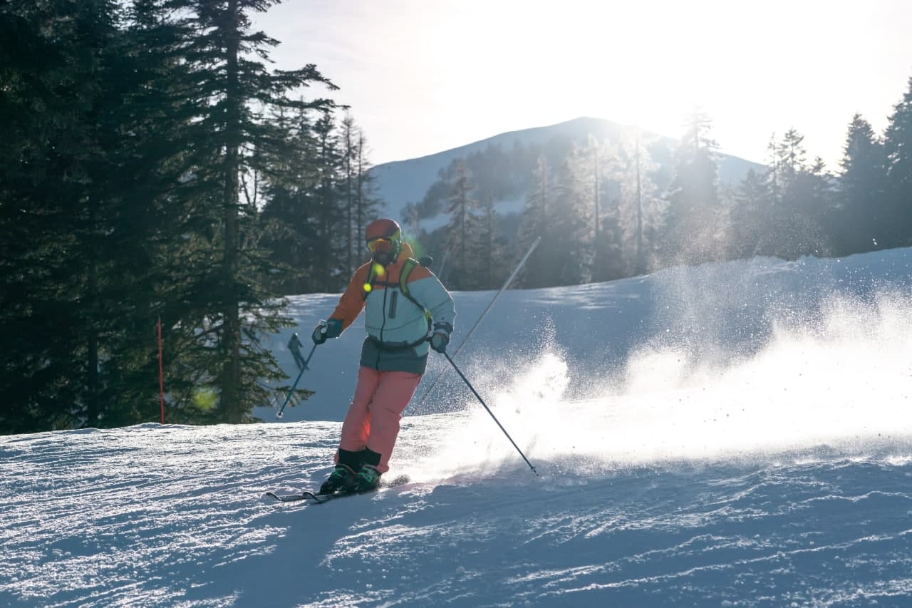 «Архыз» запустил предпродажи сезонных ски-пассов